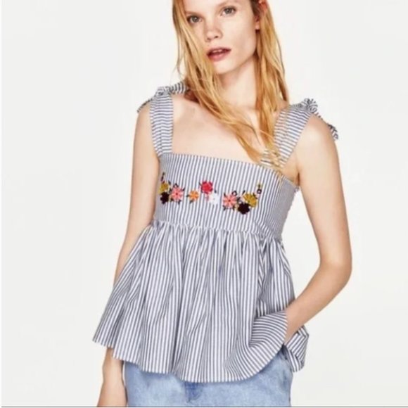 Zara Tops - ZARA TRAFALUC COLLECTION ~ Blue and White Striped Crop Top w/ Floral Detail